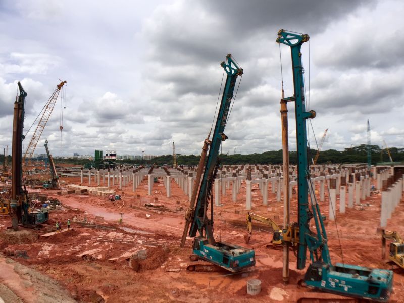 �����¼��£���ɫ�����뻨԰�������������