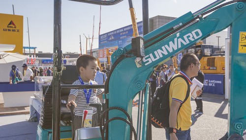 �ǹ��ɶԹ������ܿ�˧����Ϻ��һ����ͼ�������ٱ���BICESչ