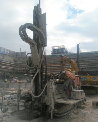 ��ɫʩ����һ���������ڵ��ǹ��ɶԹ������������������ִ��