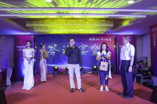 �ǹ��ɶԹ������ܿ�˧����Ϻ��һ����ͼ�������ٱ���BICESչ