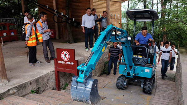 ʮ����Χ�ۣ���̨�ھ�������˸߿ղ�����