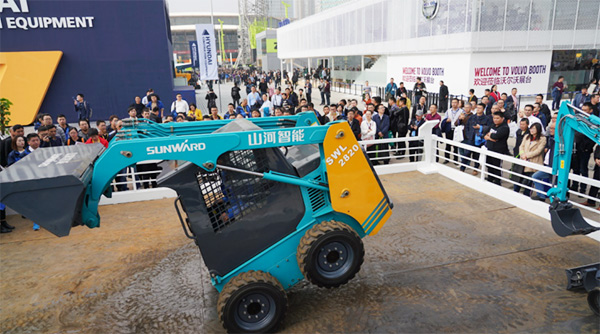 ��ƽ��ս���ǹ��ɶԹ�������չ̨�д��������