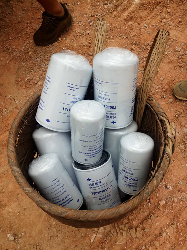 ��������СС��¨�����ǹ��ɶԹ������黳