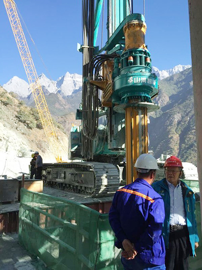 Ϊ�ͻ������ֵ���ǹ��ɶԹ������ܶ��³�Ԫ��Ϊһ�߷����Ŷӵ���