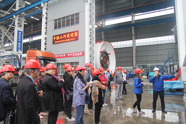 �������̻�е֮������֮��������ý���Ħ�ŵ����ǹ��ɶԹ�������