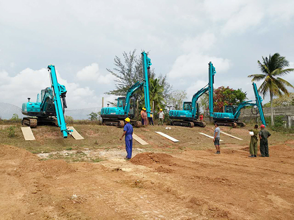 �����Ű����ǹ��ɶԹ�������������׮��������ѵ��������