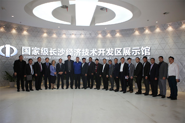 ���ɱ��ձȿ�����Ŀ�����ų�ɳ��