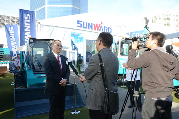 �ǹ��ɶԹ���������չ�������� ������ŷ�߶��г�