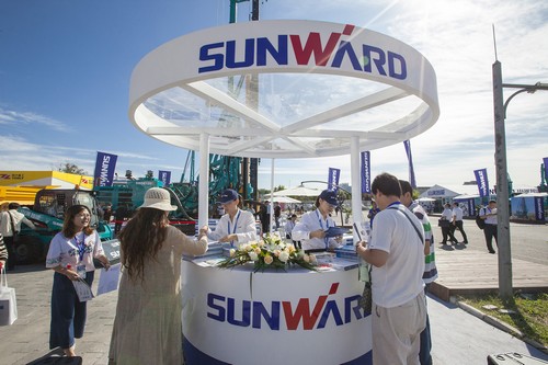 �ǹ��ɶԹ������ܿ�˧����Ϻ��һ����ͼ�������ٱ���BICESչ