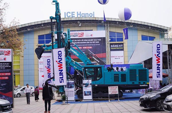 �ǹ��ɶԹ�������Яȫ����������װ��������Խ�Ͽ�ҵչ