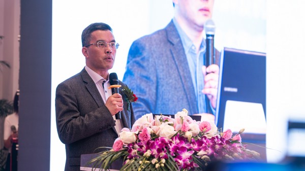 ����ǩ��2.6��Ԫ���ǹ��ɶԹ������������Ʒ�����Ϻ�����չ