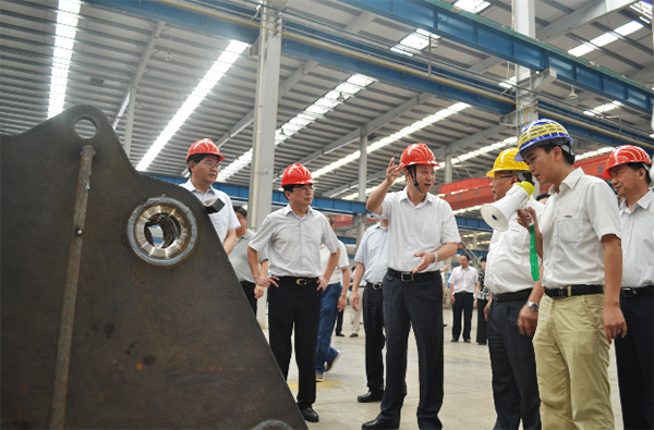 ������ί��ǻ�����һ�е����ǹ��ɶԹ�����װ