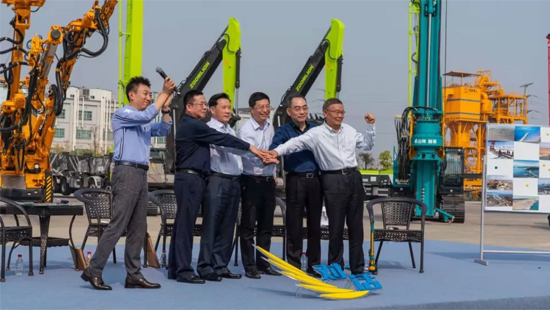 �ġ���ͷ������ ���Ի�����ɳ��ҵ�ر�