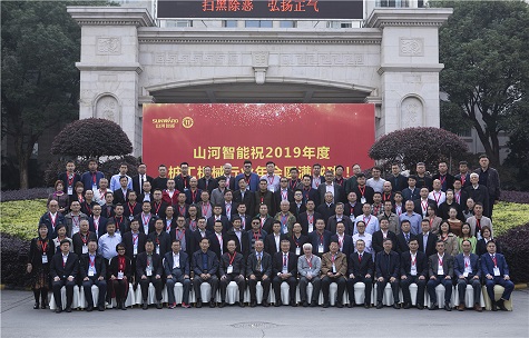 ���³����廪����ҵ�����ɼ���