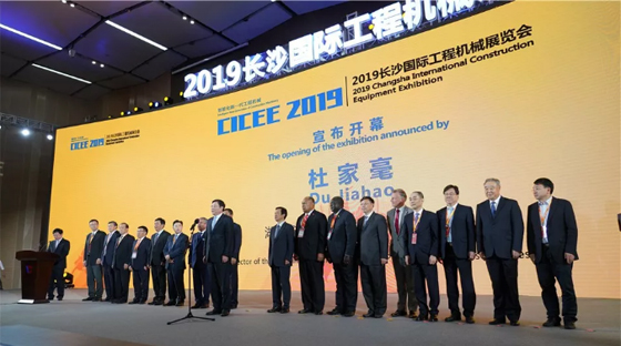 ��ǿ���ݾ�������Ч�����ǹ��ɶԹ����������Ƴ�ɳ���̻�еչ