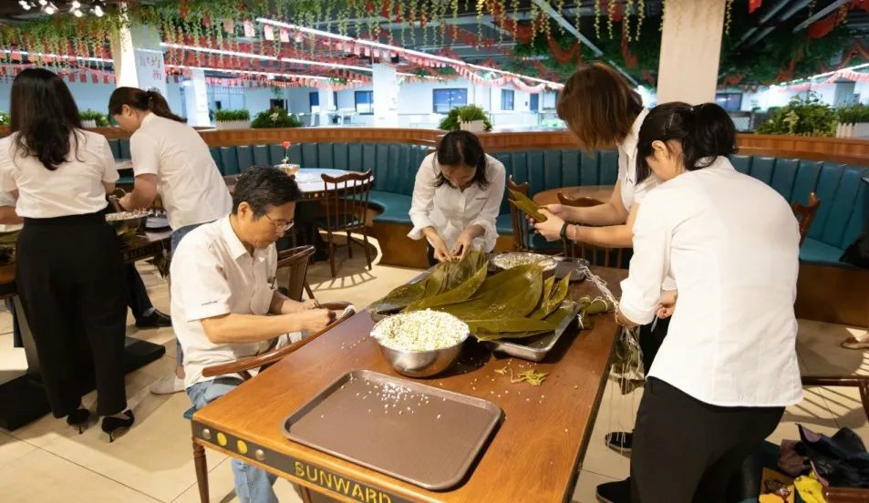 �����������ǹ��ɶԹ����顱�ǹ��ɶԹ������ܵ��Ľ�����ӽ���