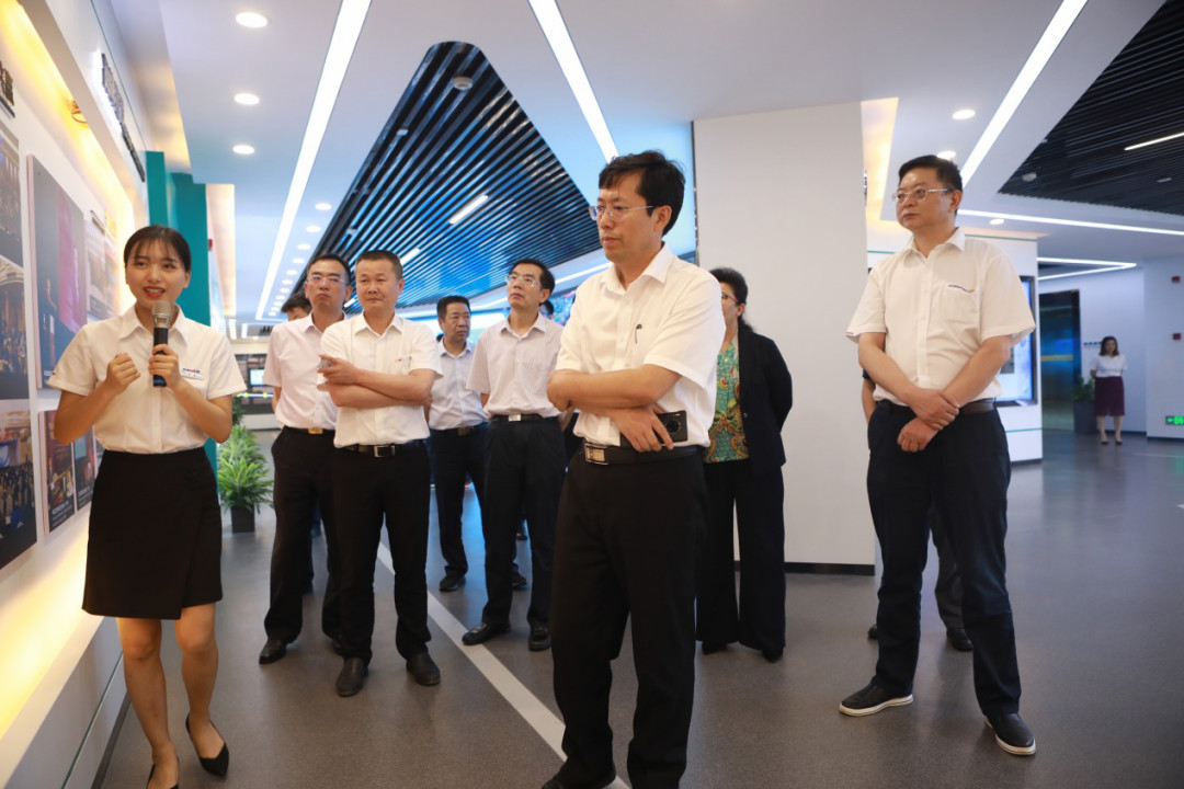 ������ί�����һŸ���ӵ����ǹ��ɶԹ�������