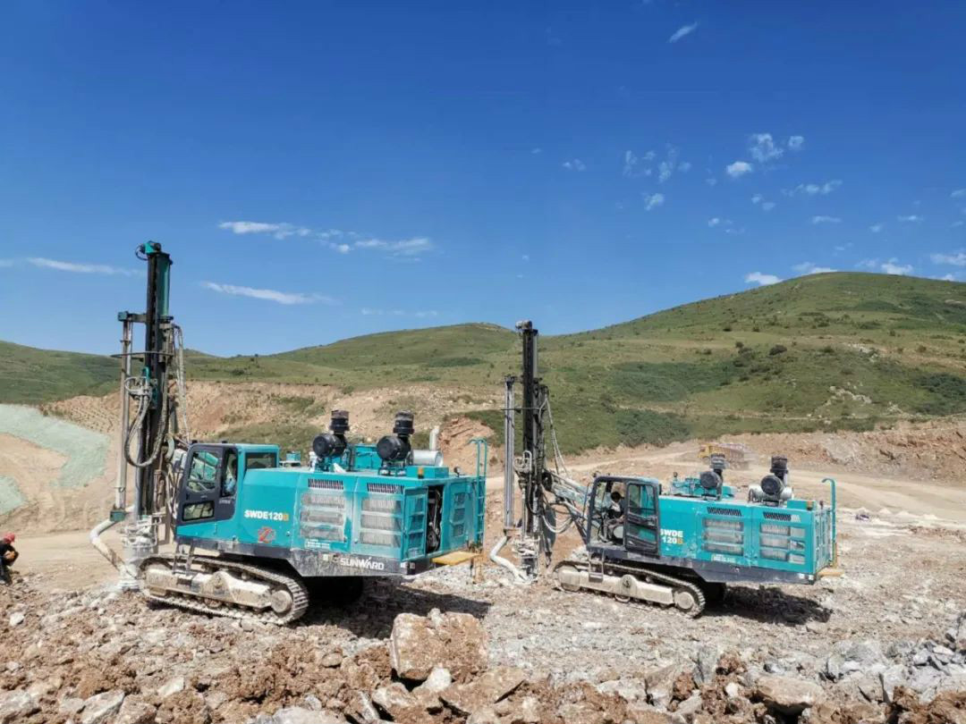 ���ҷ��������� �ǹ��ɶԹ����ذ���΢���������ǹ��ɶԹ�����������װ�������������˶��߽�����ƽ��