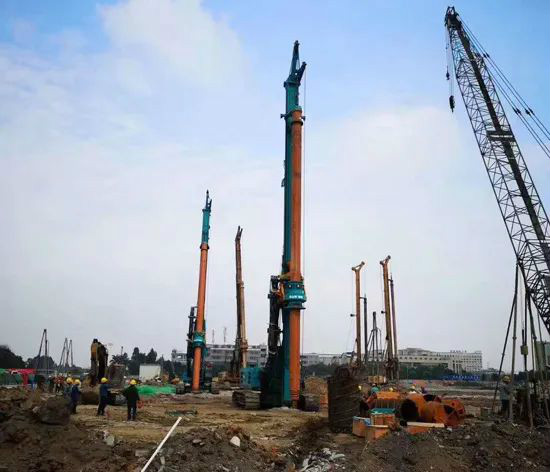 ���»���ʩ��32������м�Ϊ�ǹ��ɶԹ������������������