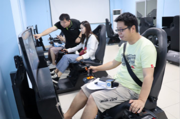 �ǹ��ɶԹ�������ǩԼ���Ϻ��ռ�У����У���ں������辶