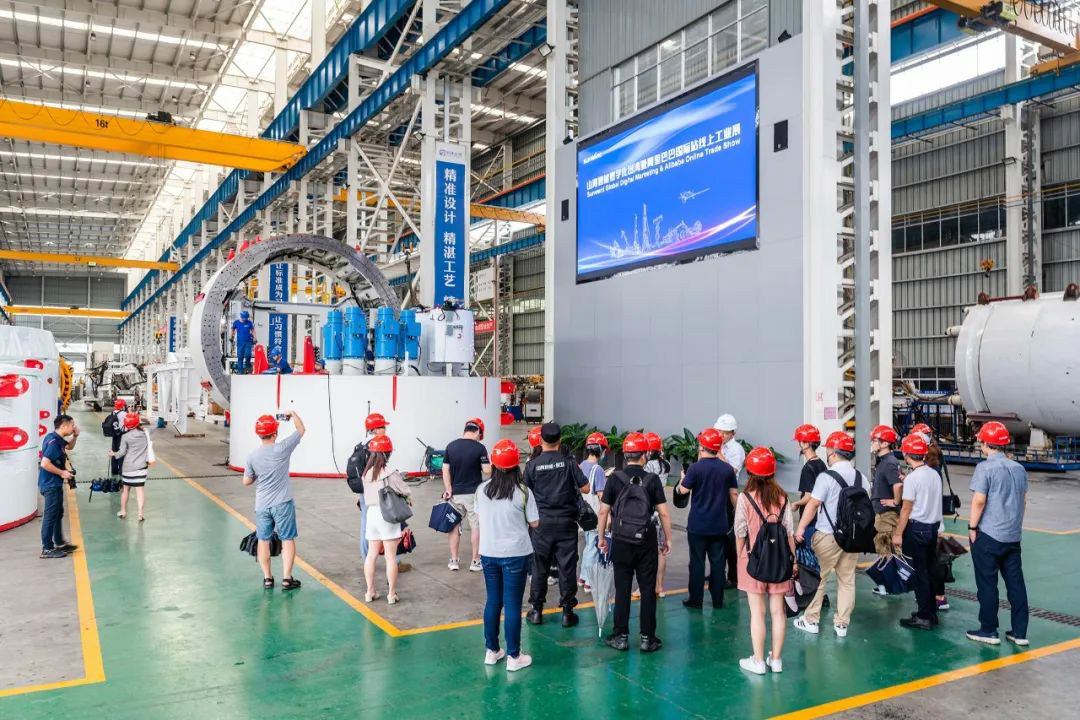 �ǹ��ɶԹ����������ֻ������������Žᰢ��Ͱ͹���վ����ֱ���˶�Բ������