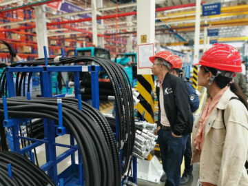 ���������족�򿨵� �����ǹ��ɶԹ������ܹ�ҵ��