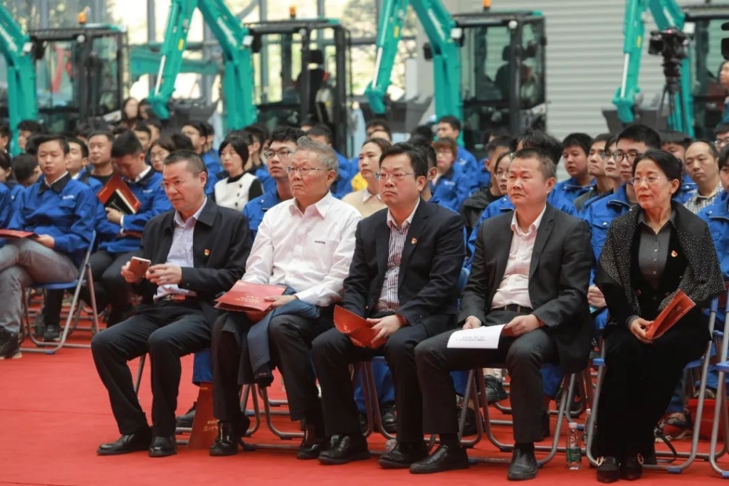 ��ѧϰ��ͷ�� ��ɳ΢���� �����������ר��΢�������ǹ��ɶԹ������ܾ���