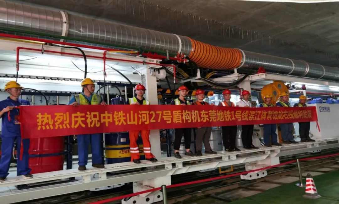 ռ�ô����һ֦�������ǹ��ɶԹ����ܹ����ɶ�ݸ����һ������̨ʼ���ܹ���