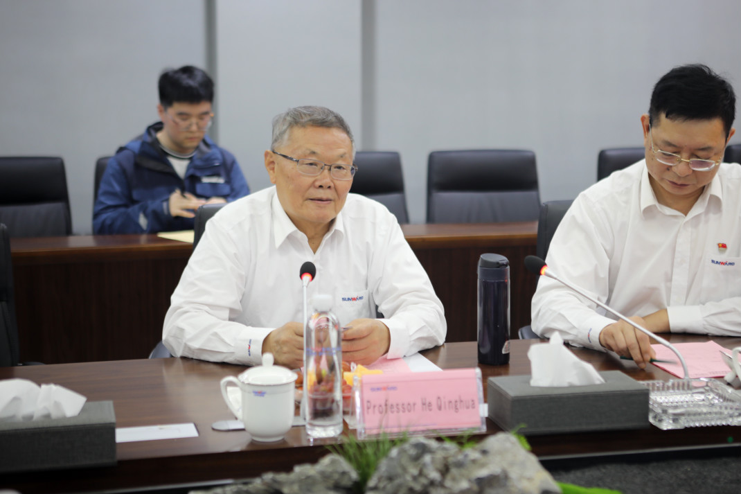 ���γ�ɳ�����±���ӡ���͵Ͽ����ǹ��ɶԹ�������