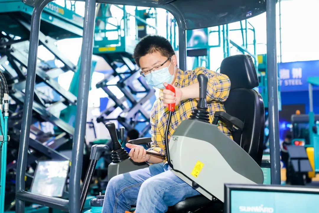 ������ʢ�硱��ɳչԲ���չ٣��ǹ��ɶԹ�������չ�����㾫�ʻ���