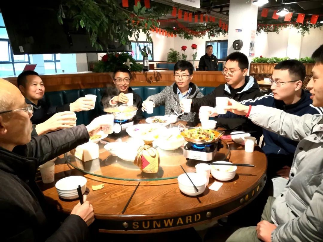 ���廪������Ա��ͬ����Բ��