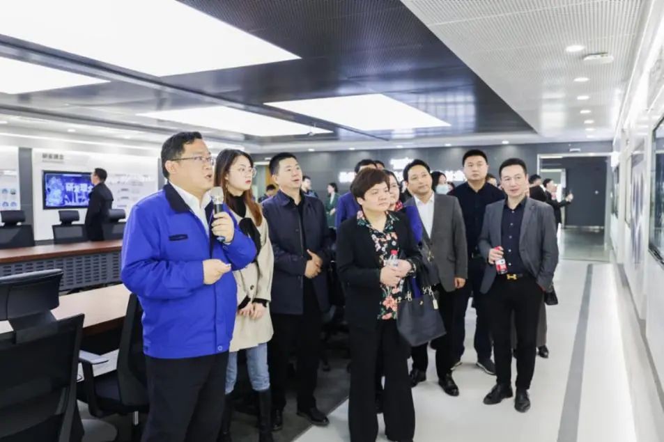 �������ɺ���ʡί�����๤ί�Ŷ�һ�п����ǹ��ɶԹ�������