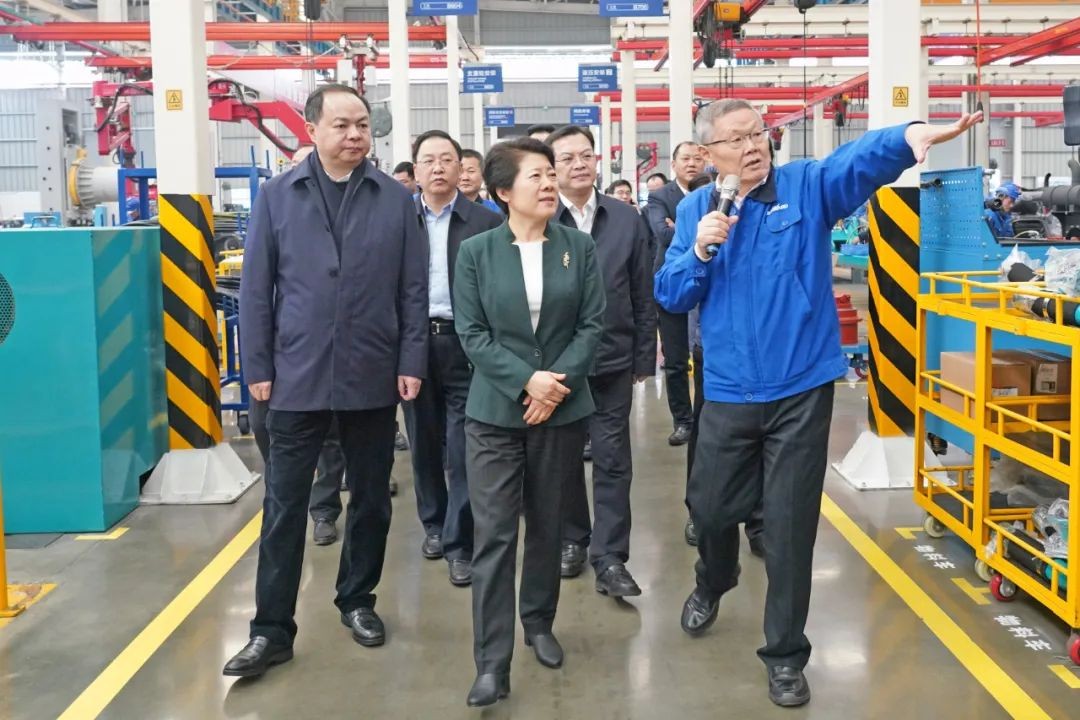 ���Ӣ�����ǹ��ɶԹ�������