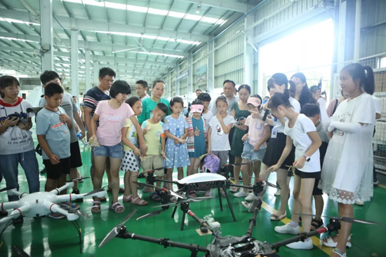 �����������ա�������ǣС�֡��߽���õĿƼ��������