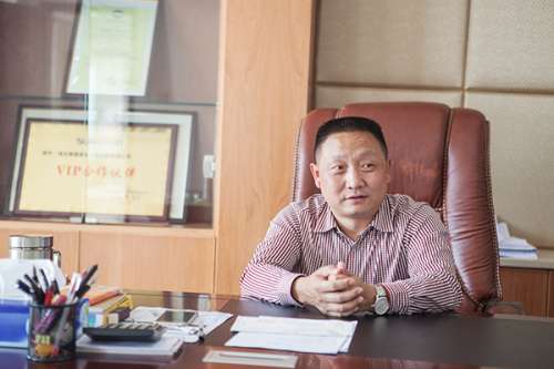 �ǹ��ɶԹ���-׷�󿵽�,����һ������