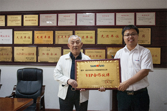 �������£�����ʮһ������̾�ǹ��ɶԹ�����Ʒ�;�����