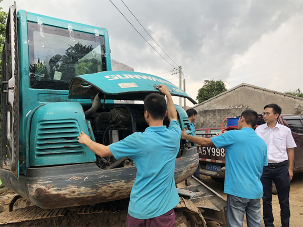 �ǹ��ɶԹ��������ھ����һ̨����̨��