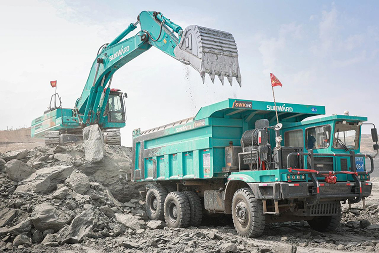 ͼ�� | ��ս��ɽ���ǹ��ɶԹ���������ɫ��ɽ����װ�����Ͻ����Ƽ�