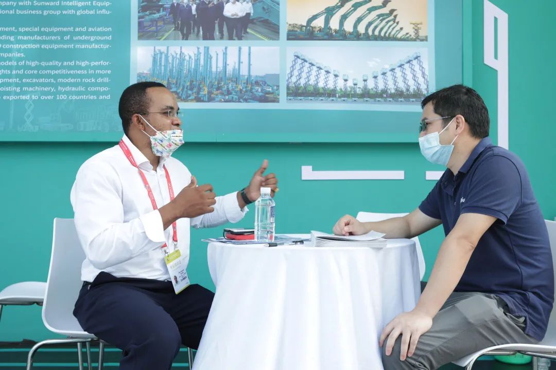 �����зǾ�óչ���ᣡ�ǹ��ɶԹ������ܾ�չ���̻�е����Ʒ������