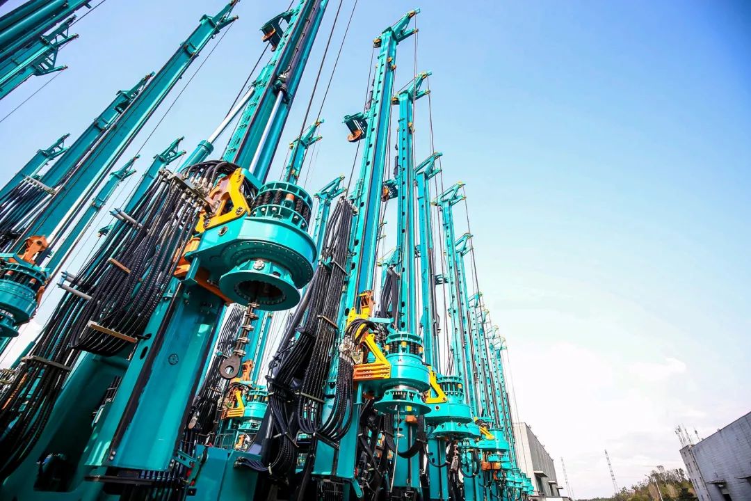 21���;��ñ����������������³ǡ��������� ���¹���װ����ҵ���پ۽����׽���ƻ�