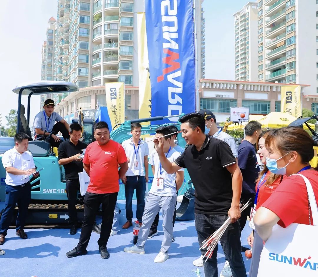 共享微挖新视界!糖果派对官网智能微挖三大王牌产品齐聚2021全球微挖大会