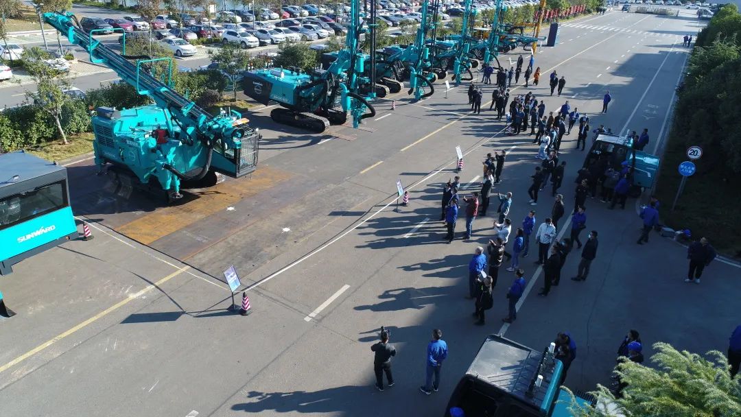 ȫ���״�5G+��������ذ��������ǹ��ɶԹ�����������������ɫ�ǻۿ�ɽ����װ��