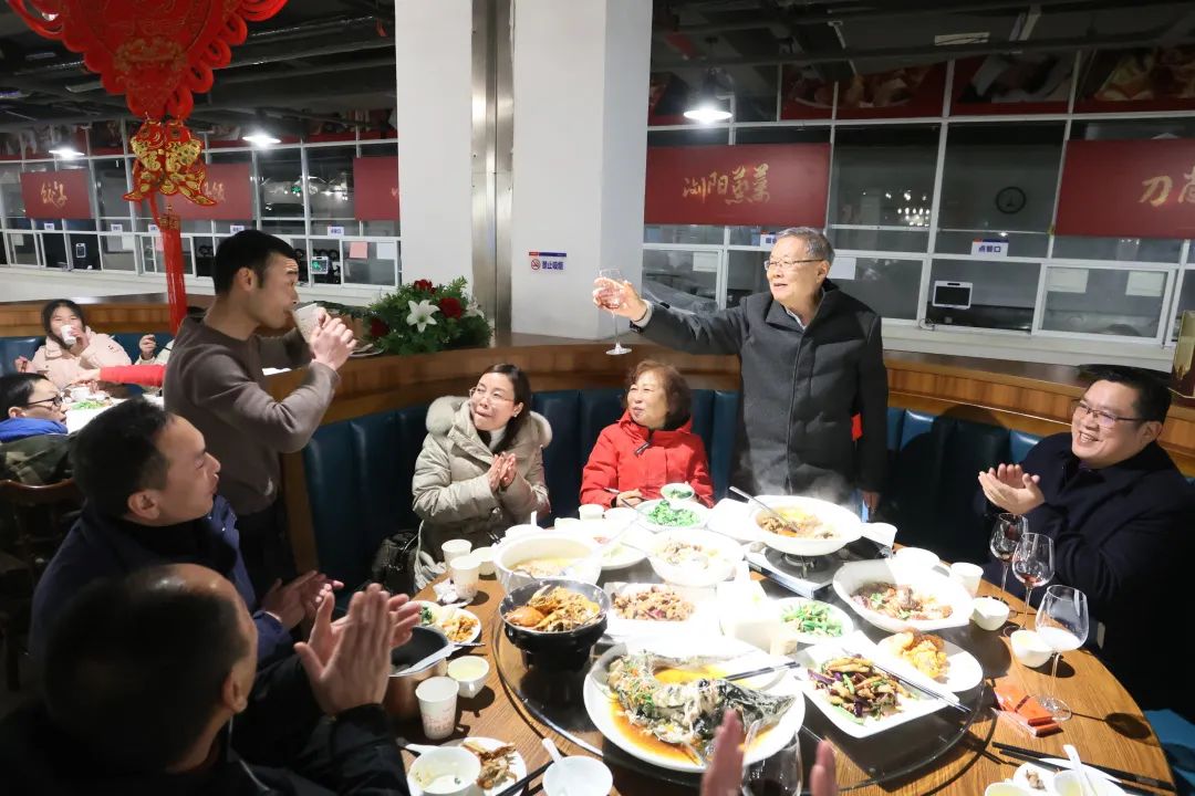 �ǹ��ɶԹ������ܶ��³����廪������Ա��һ������꣡