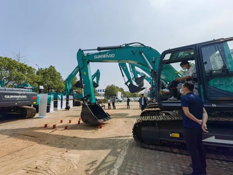 �ǹ��ɶԹ���-׷�󿵽�,����һ������