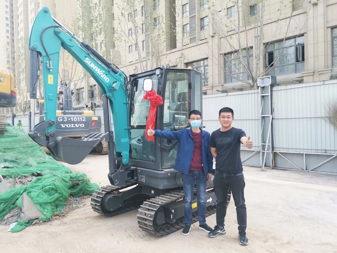 冲、冲、冲!带您感受糖果派对官网智能挖掘机火热交机时刻