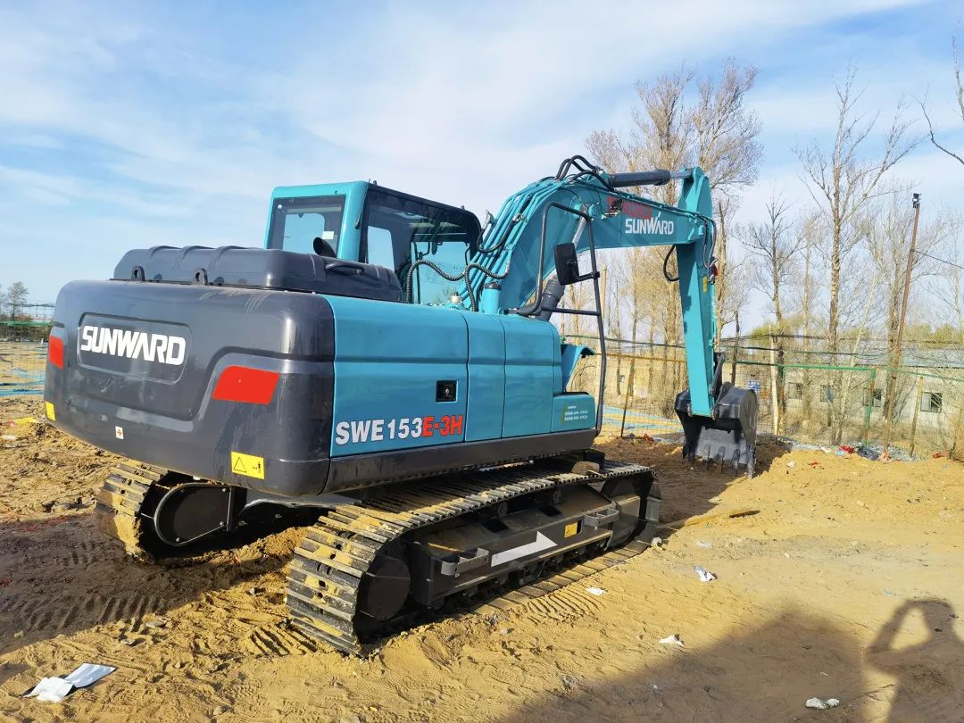 冲、冲、冲!带您感受糖果派对官网智能挖掘机火热交机时刻