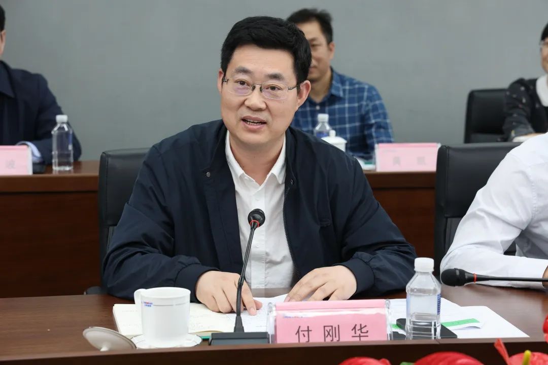 ���ѧ�к��������ϴ�ѧУ�����й�����ԺԺʿ�������������ǹ��ɶԹ�������