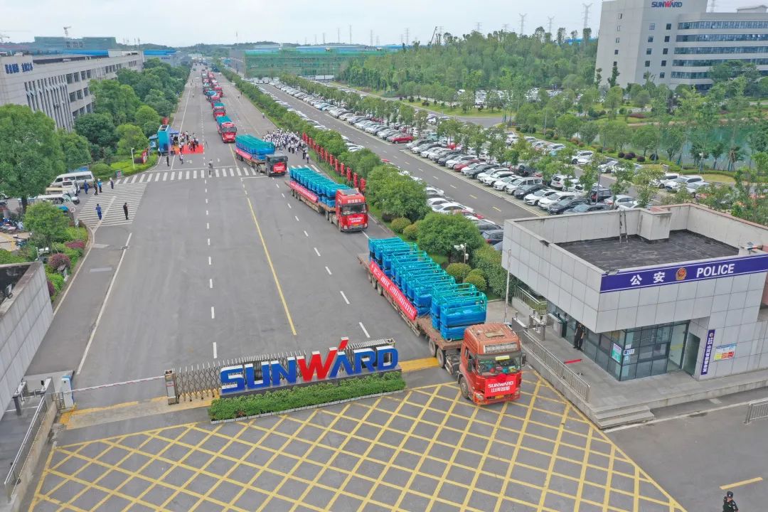 �����ʮ���������¸ߵأ��ǹ��ɶԹ������ܸ߿ջ�еװ����ӭ��������