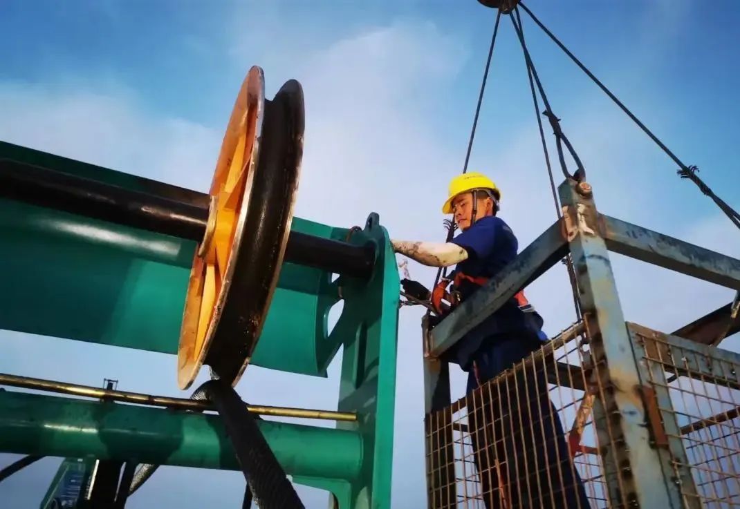 �ǹ��ɶԹ���-׷�󿵽�,����һ������