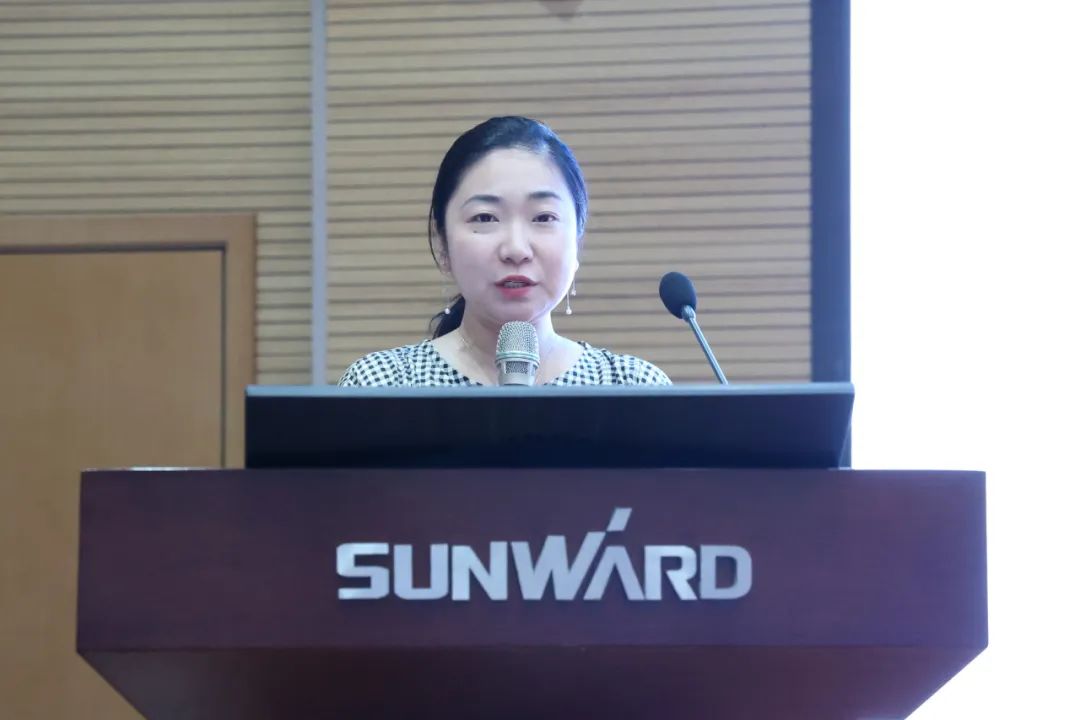 �ͷס���������������С����ǹ��ɶԹ�������ְ����Ů�����йܰ��ҵ��